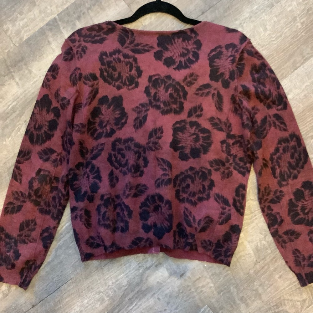 j.jill Women’s Medium Button Front Cardigan Maroon With Black Flowers Soft - Picture 2 of 6